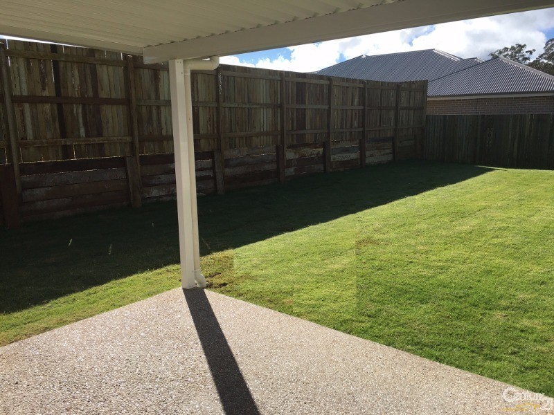 4 Renshaw Crescent, Kearneys Spring QLD 4350