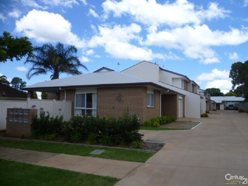 1/46 Gordon Avenue, Newtown QLD 4350