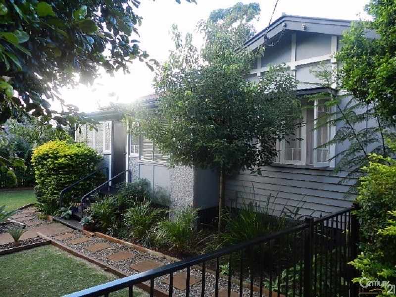 71 Cranley Street, South Toowoomba QLD 4350