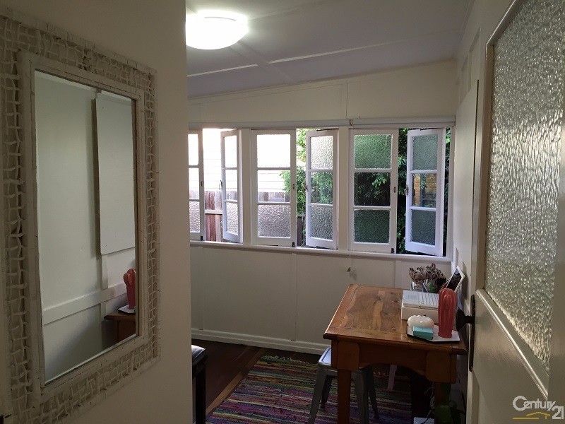 71 Cranley Street, South Toowoomba QLD 4350