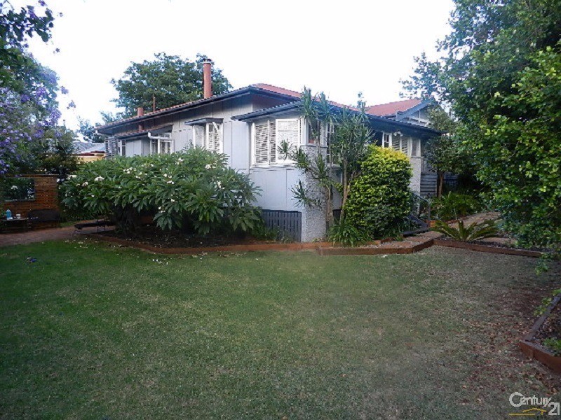 71 Cranley Street, South Toowoomba QLD 4350