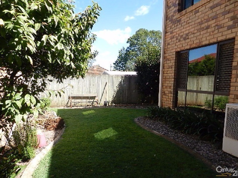 9/21  Herries Street, East Toowoomba QLD 4350
