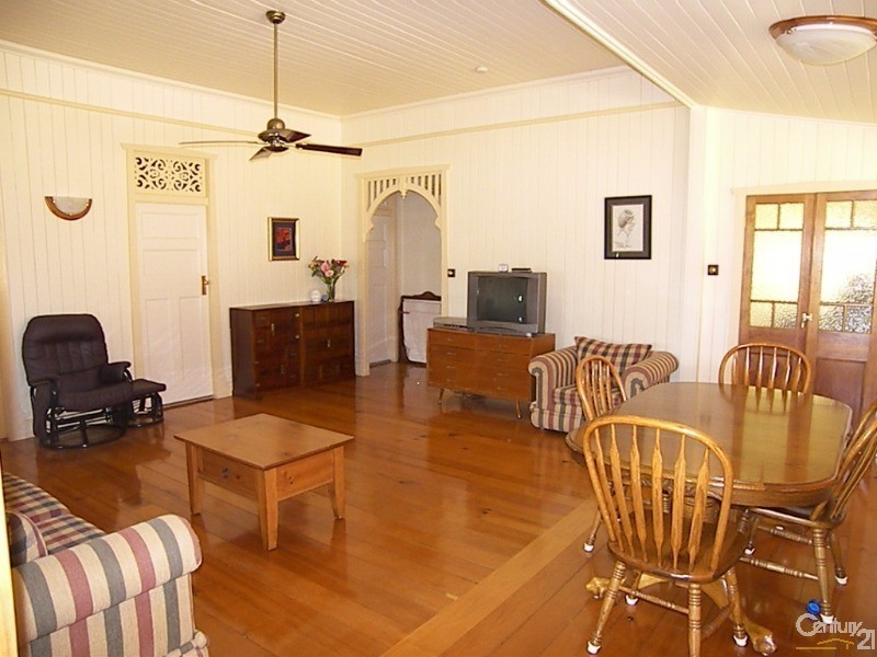 17 Vacy Street, Newtown QLD 4350