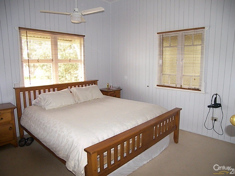 17 Vacy Street, Newtown QLD 4350