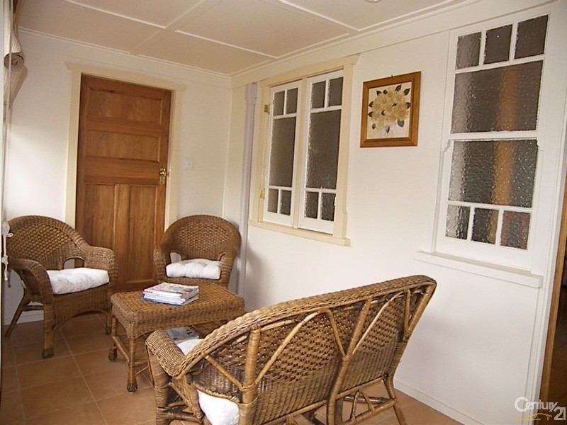 17 Vacy Street, Newtown QLD 4350