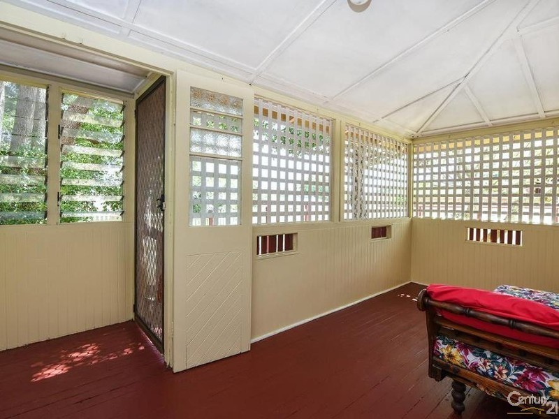 18 Hume Street, North Toowoomba QLD 4350