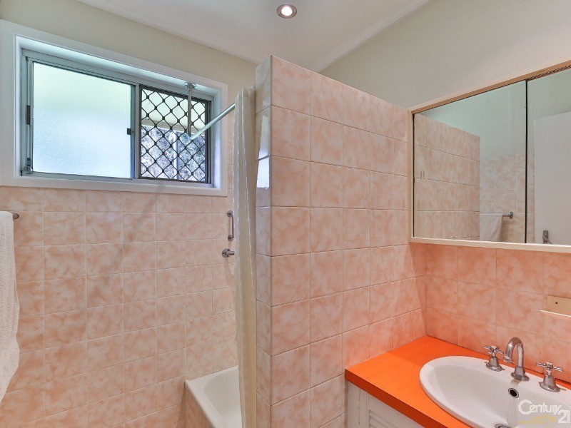 3/22  Kirklees Street, Newtown QLD 4350