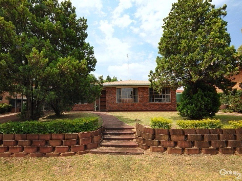 64  Hursley Road, Newtown QLD 4350