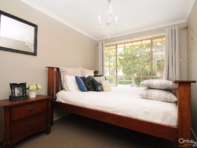 64  Hursley Road, Newtown QLD 4350