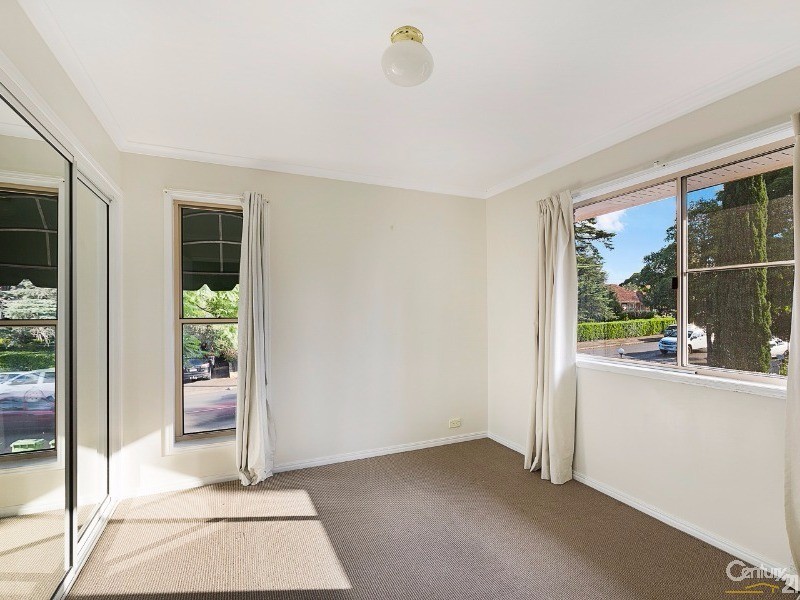 1/247  Herries Street, Newtown QLD 4350