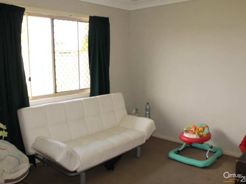 1 Sybyl Street, Harristown QLD 4350