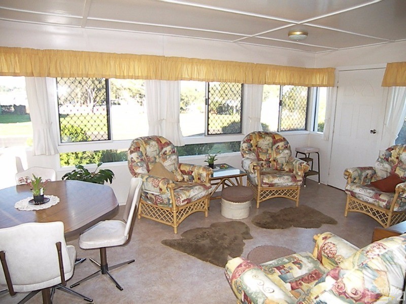 2  Harth Street, Rockville QLD 4350