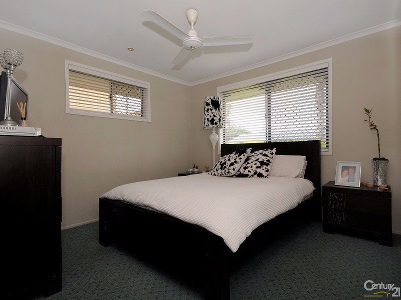 17  Cambridge Street, Harristown QLD 4350