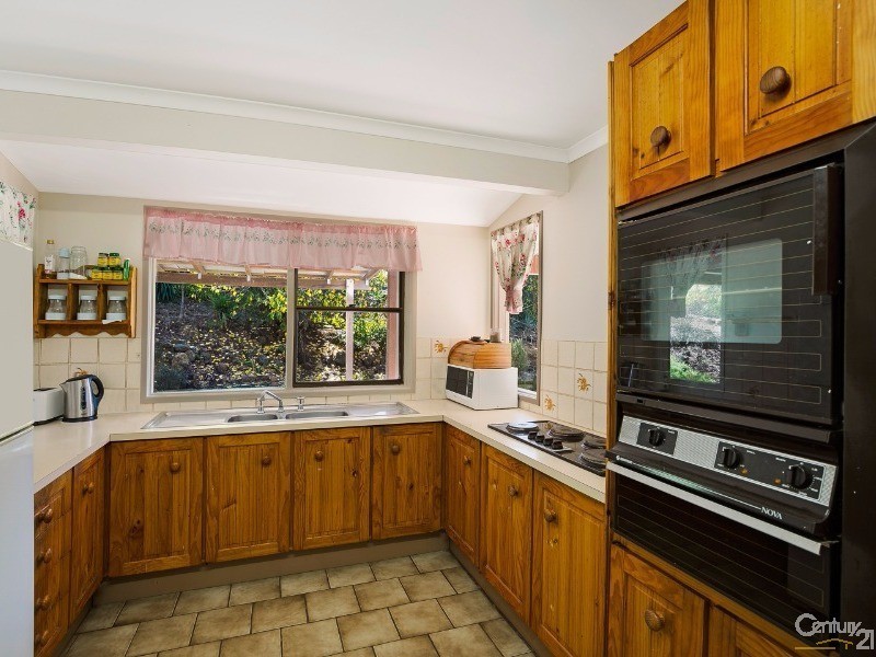 6 Nichols Drive, Glencoe QLD 4352