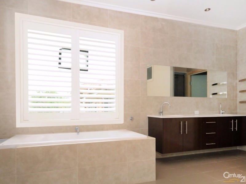 22 Blue Hills Drive, Rangeville QLD 4350