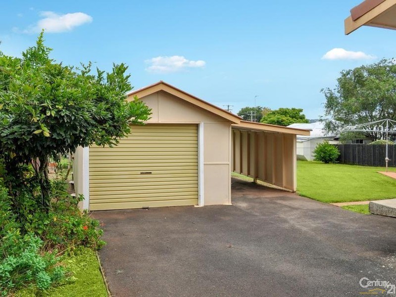 12 Geoffrey Street, Mount Lofty QLD 4350