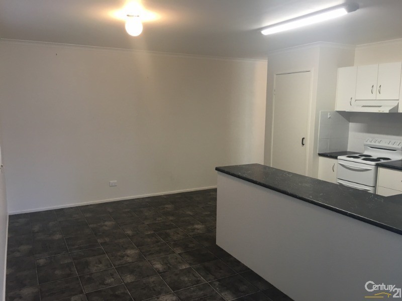 2  Wilga Court, Newtown QLD 4350