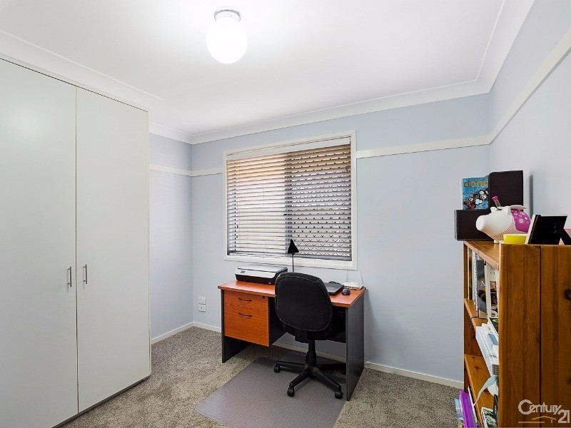 33 Cleary Street, Centenary Heights QLD 4350