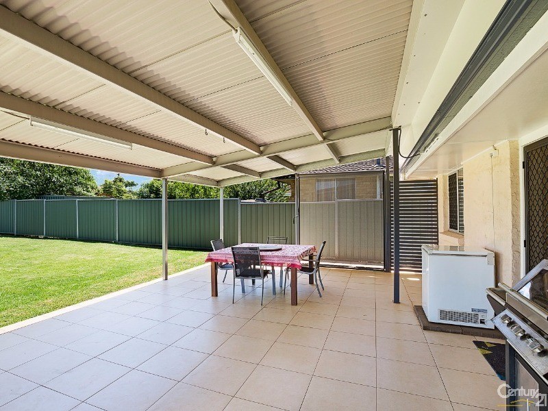33 Cleary Street, Centenary Heights QLD 4350