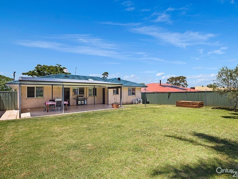 33 Cleary Street, Centenary Heights QLD 4350