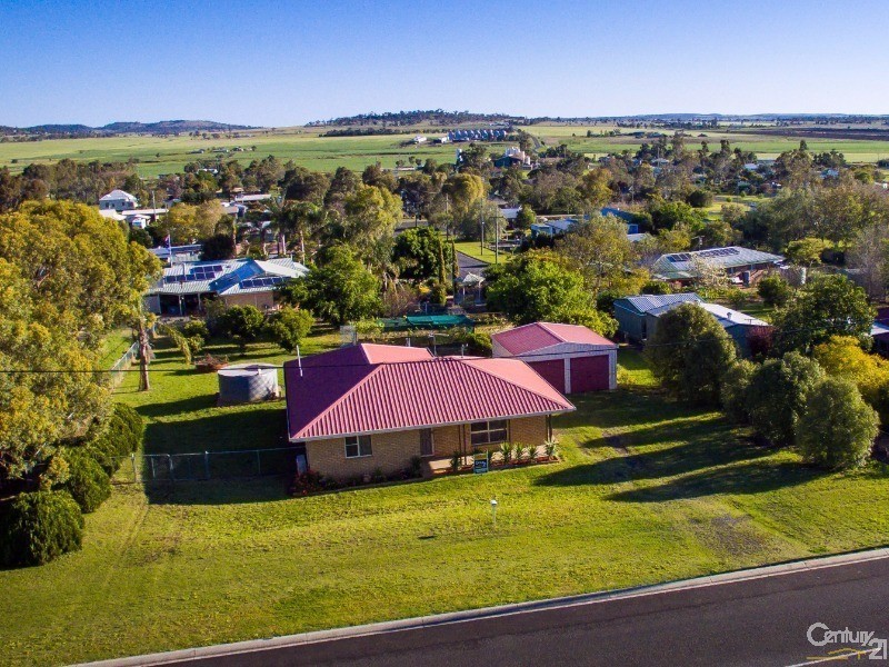 6 North Street, Kingsthorpe QLD 4400