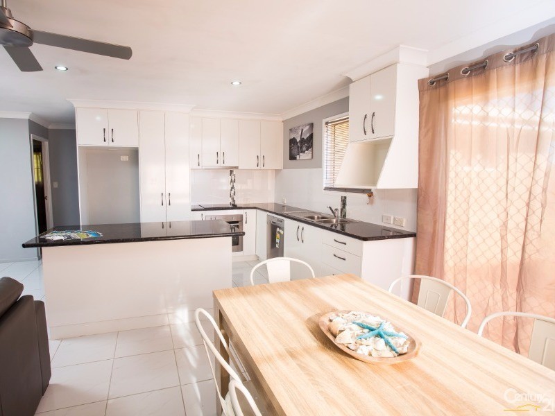 6 North Street, Kingsthorpe QLD 4400