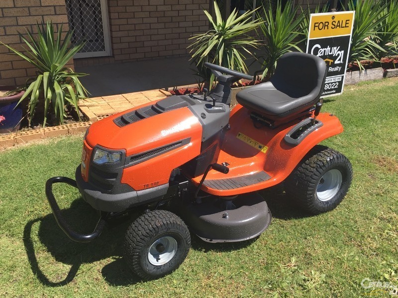 6 North Street, Kingsthorpe QLD 4400