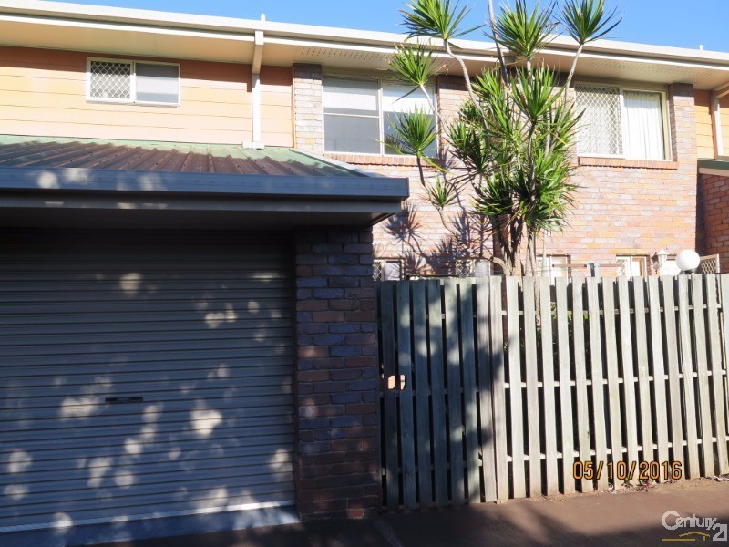 7/247  Herries Street, Newtown QLD 4350