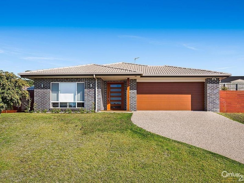 15 Sandalwood Drive, Glenvale QLD 4350