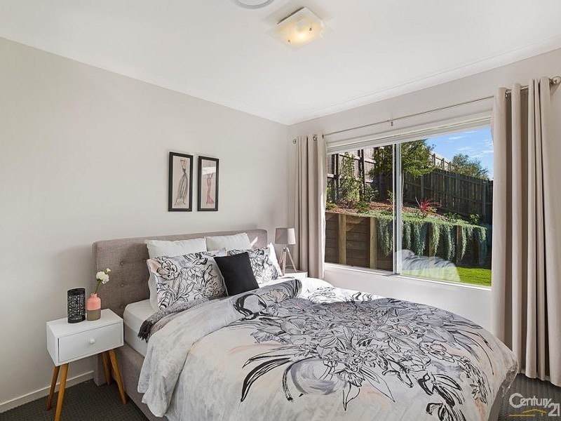 15 Sandalwood Drive, Glenvale QLD 4350