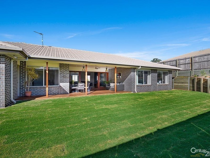 15 Sandalwood Drive, Glenvale QLD 4350