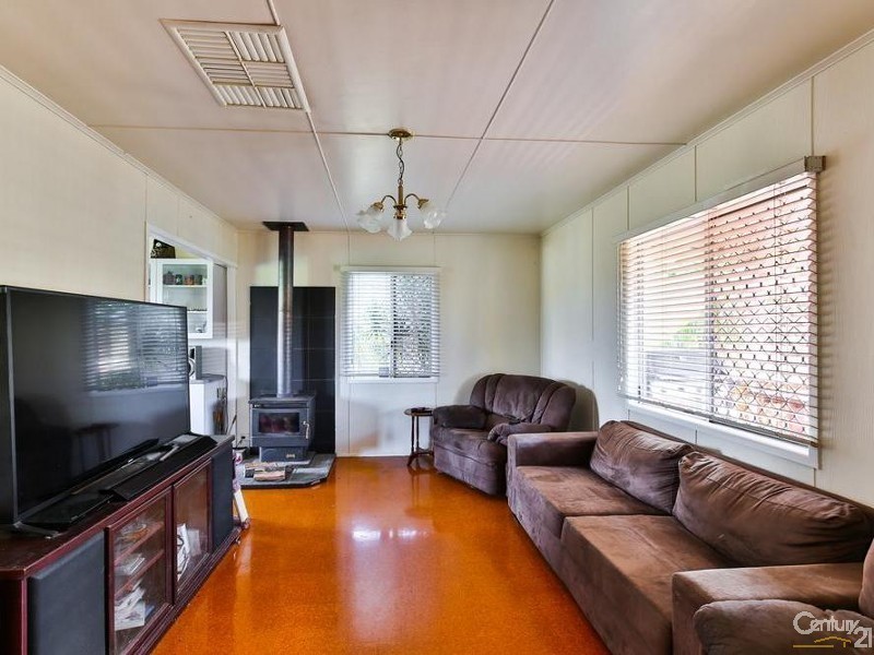 84 Vanity Street, Rockville QLD 4350