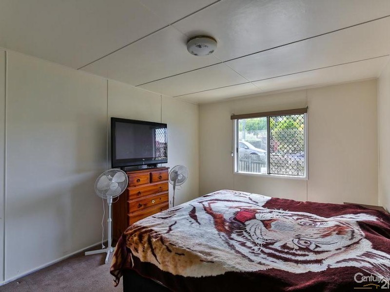 84 Vanity Street, Rockville QLD 4350