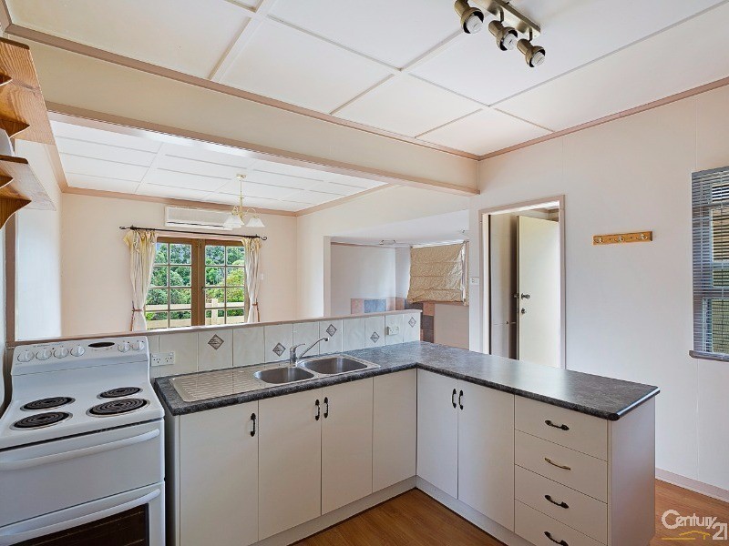 24 Christmas Street, North Toowoomba QLD 4350