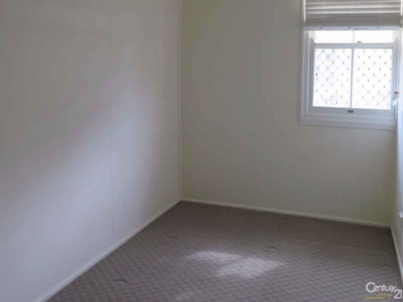 16 Whichello Street, Newtown QLD 4350