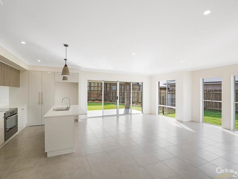 7 Velodrome Drive, Kearneys Spring QLD 4350