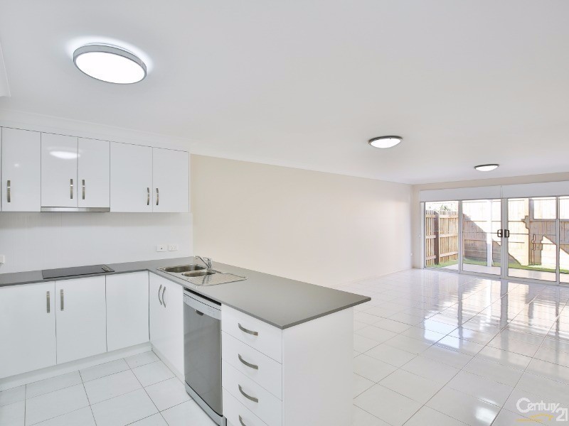 2/74 Kalimna Drive, Kleinton QLD 4352