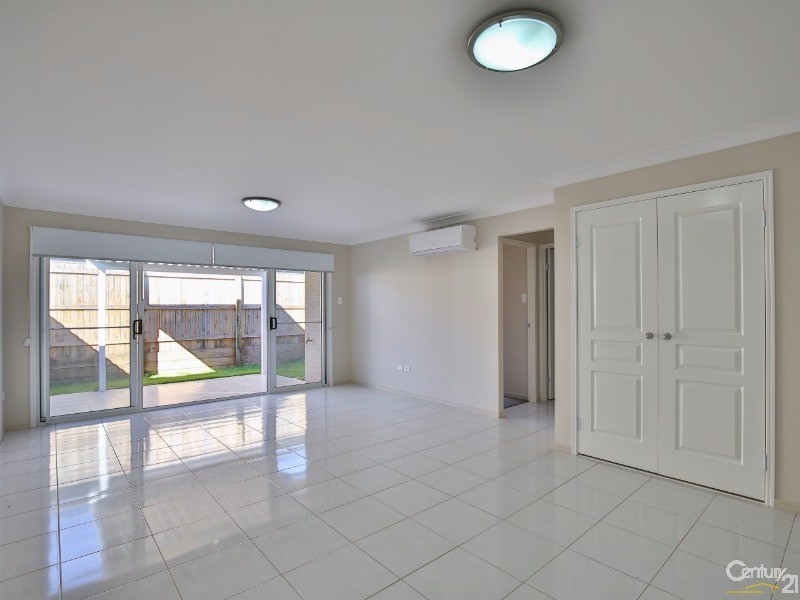 2/74 Kalimna Drive, Kleinton QLD 4352