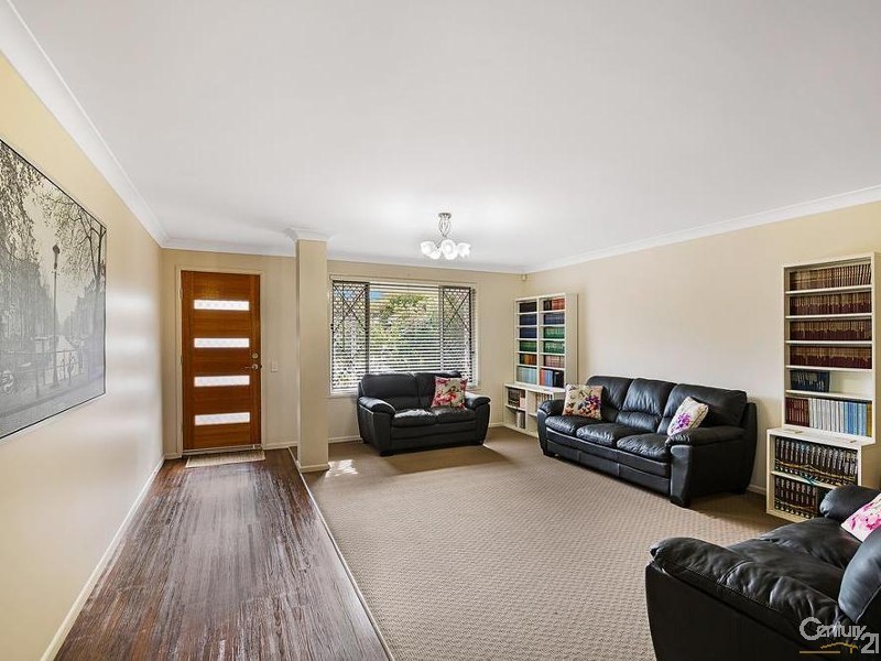 6 Hazel Street, Centenary Heights QLD 4350