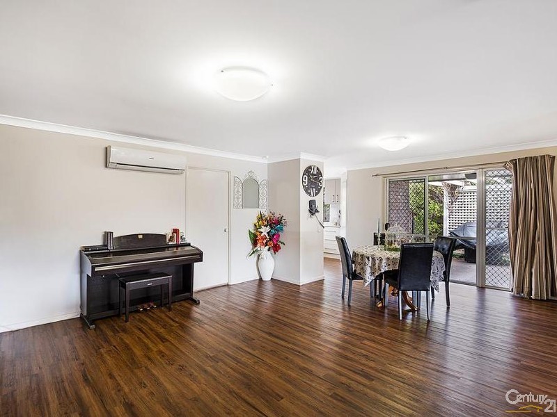 6 Hazel Street, Centenary Heights QLD 4350