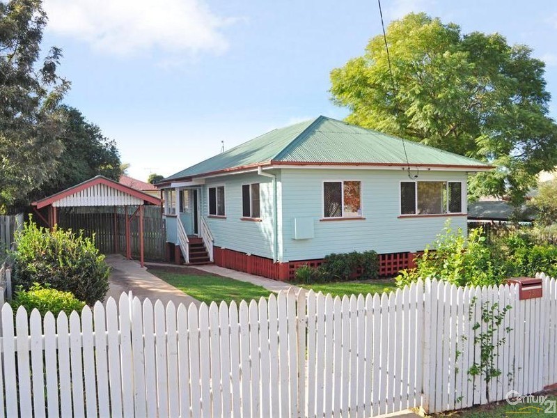 35 Elizabeth Street, South Toowoomba QLD 4350