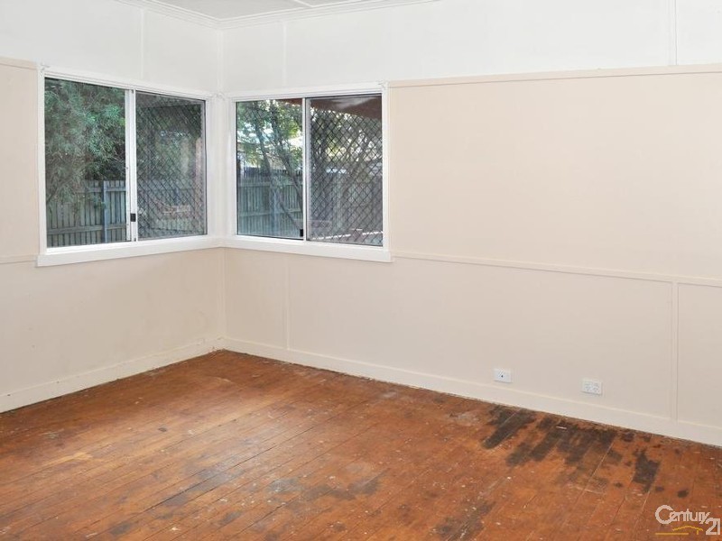 35 Elizabeth Street, South Toowoomba QLD 4350