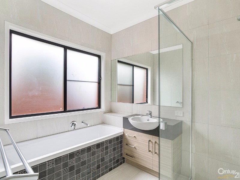 1/23a East Street, East Toowoomba QLD 4350
