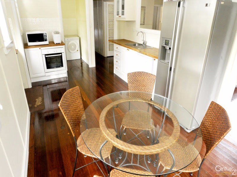 118 Perth Street, South Toowoomba QLD 4350