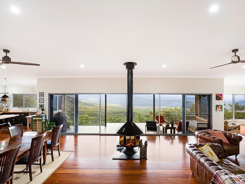 9 Skye Court, Prince Henry Heights QLD 4350