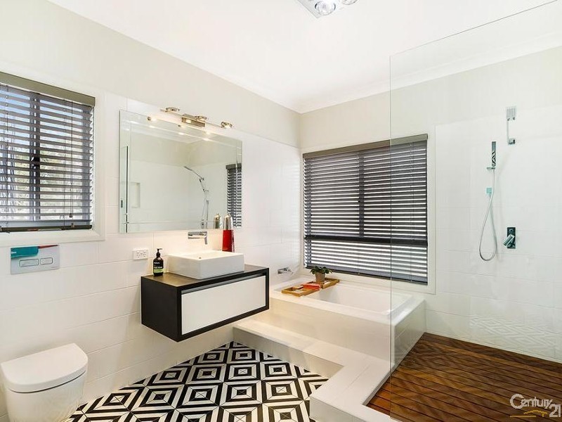 9 Skye Court, Prince Henry Heights QLD 4350