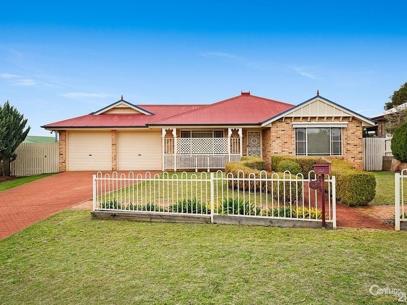 58 Bouganvillea Drive, Middle Ridge QLD 4350
