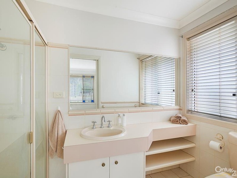 58 Bouganvillea Drive, Middle Ridge QLD 4350