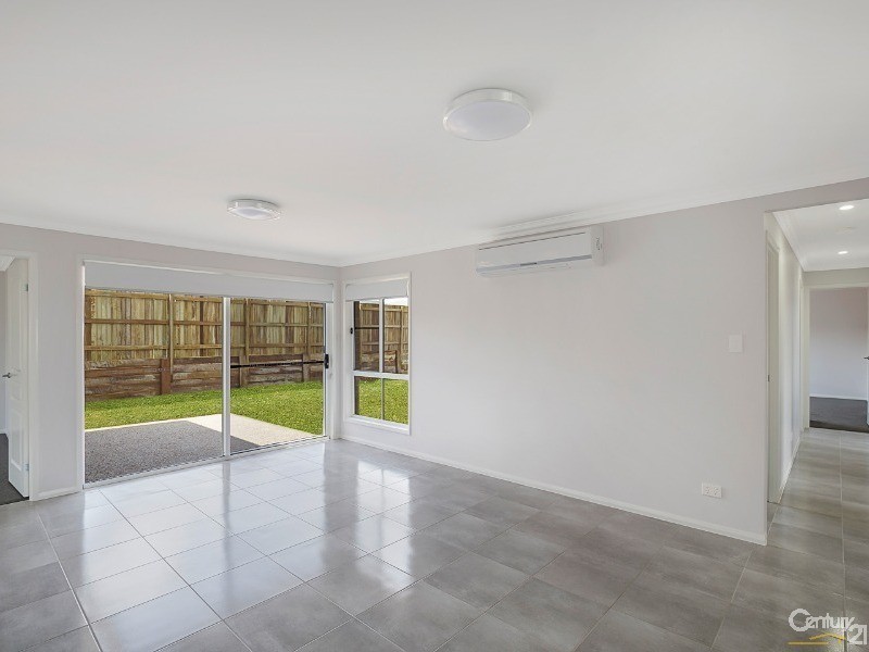 4 Renshaw Crescent, Kearneys Spring QLD 4350