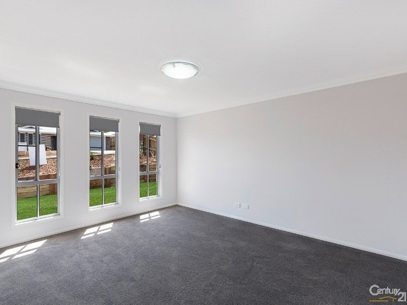 4 Renshaw Crescent, Kearneys Spring QLD 4350